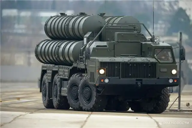 Турция отвергает слухи о передаче российских С-400 третьей стороне
