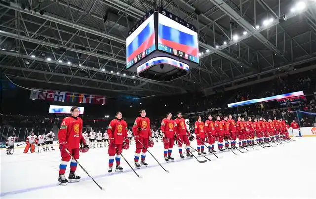 На арене для футбола в Гельзенкирхене состоится матч открытия ЧМ?2027 по хоккею