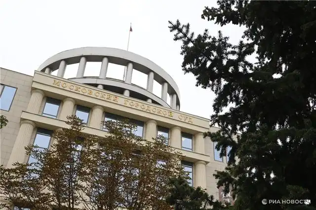 Мосгорсуд прекратил разбирательство по жалобе на арест миллиардера Ильи Трабера