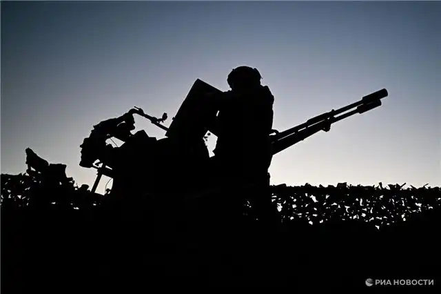 ПВО и РЭБ нейтрализовали и уничтожили 12 боевых дронов над направлением Курчатова