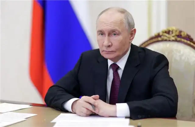 Президент Владимир Путин выразил глубокие соболезнования в связи с уходом Михаила Ножкина