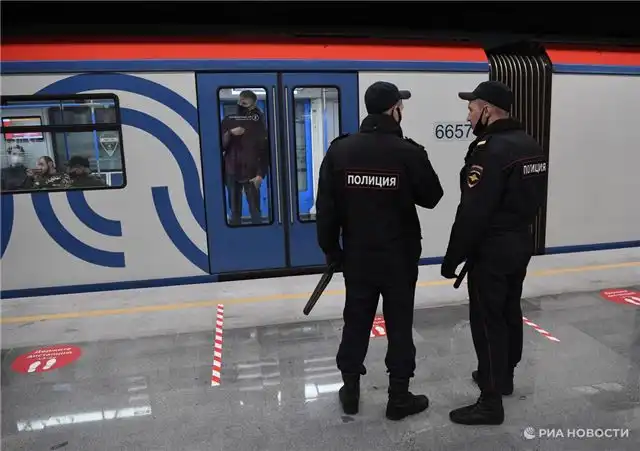 В Москве арестовали мужчину, подозреваемого в домогательствах к 13-летней девочке в метро
