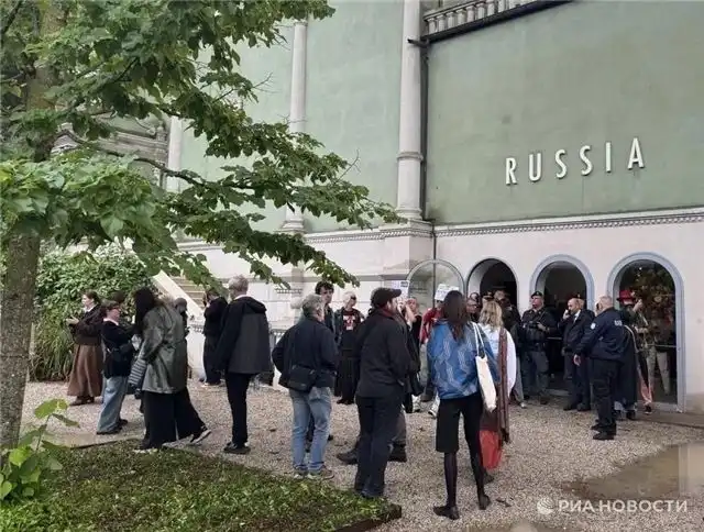 Мариани заявляет, что санкции ЕС отрезают европейцев от русской культуры, карая биеннале