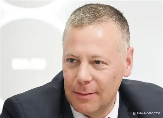 Евраев оценил ход работ по созданию пешеходной зоны в Ярославле