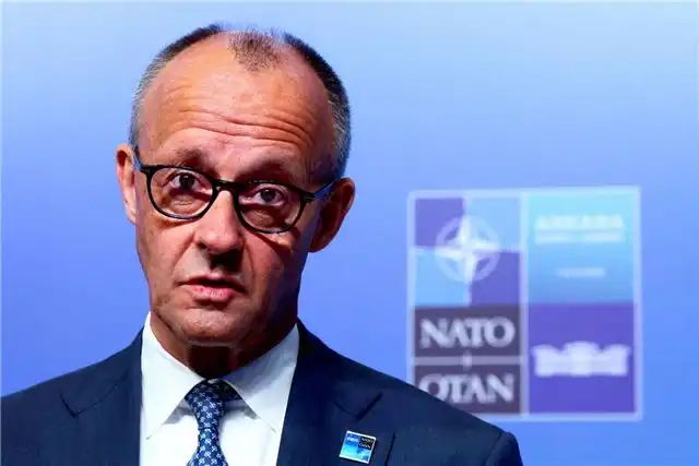 Депутат Фронмайер провозгласил Мерца «канцлером Украины» за активную поддержку Киева