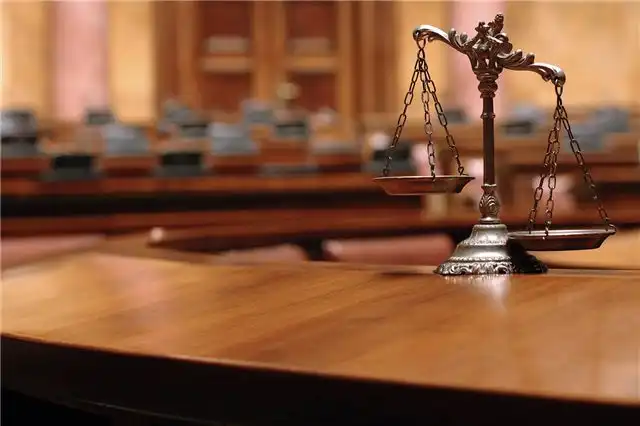 Поджигатель квартиры соседки с огнемётом в Кузбассе приговорён к 2 годам лишения свободы