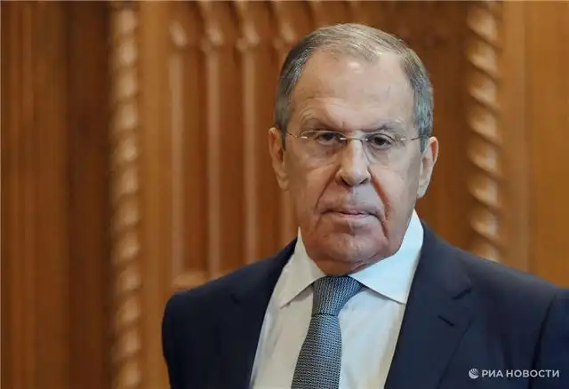 Лавров и Ван И договорились в Киргизии обсудить отношения с США и развитие ситуации вокруг Украины