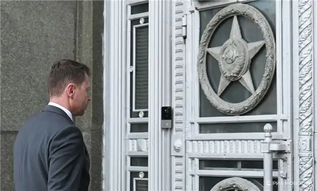 МИД вызвал временного поверенного и заявил протест в связи с задержанием митрополита Илариона