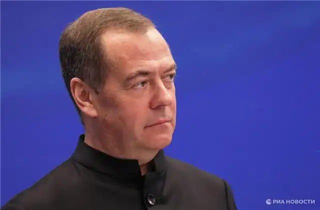 Медведев - украинский парламент формально сохраняет полномочия до формирования нового состава