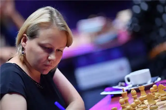 Гунина завоевала серебро в блиц-чемпионате Азии по шахматам