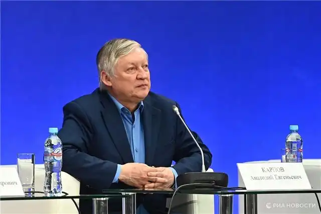 Карпов выразил удивление отсутствием Илюмжинова в гонке за пост президента FIDE