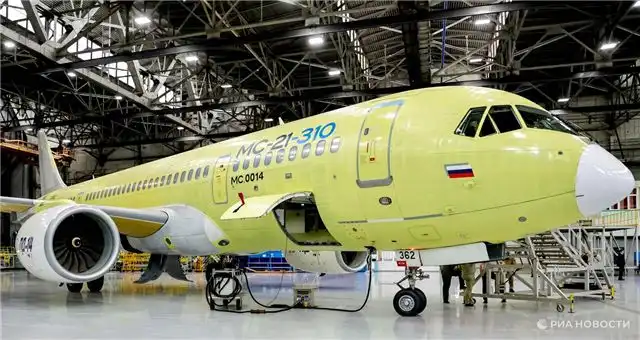 Первый серийный МС-21-310 проходит предполётную подготовку на Иркутском авиационном заводе